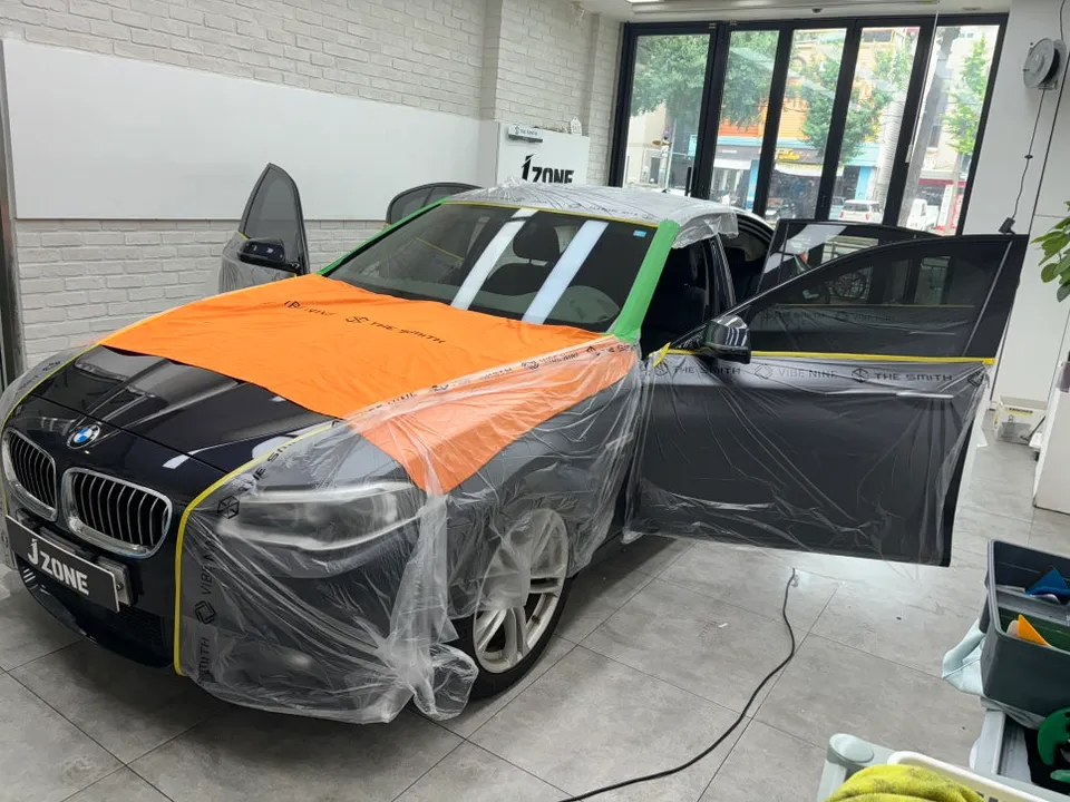 BMW 5 Seriesのカーフィルム施工事例|費用目安・仕上がり 施工写真 3-3