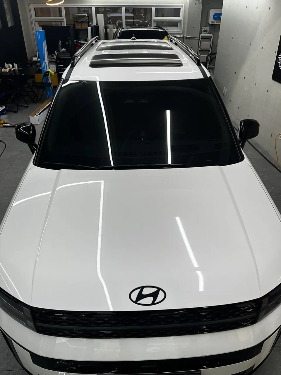 Hyundai Santa Fe MX5のカラーPPFルーフ施工事例 施工写真 2-1