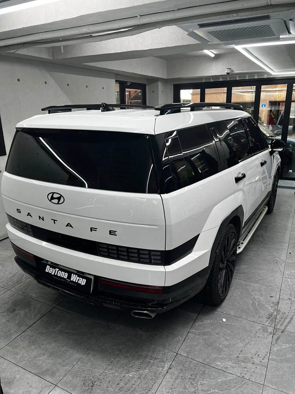 Hyundai Santa Fe MX5のカラーPPFルーフ施工事例 施工写真 1-2
