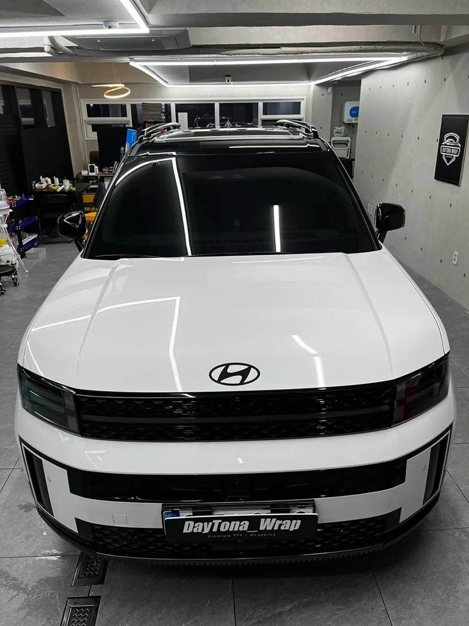 Hyundai Santa Fe MX5のカラーPPFルーフ施工事例 施工写真 3-2