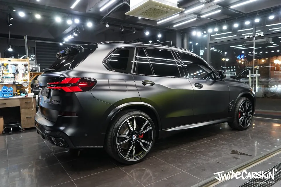 BMW X5 M60i ppf - BMW X5 M60i PPF Review: Scratch Protection for Premium Interior photo 3