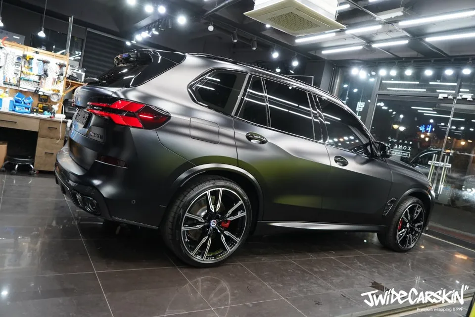 BMW X5 M60i ppf - BMW X5 M60i PPF Review: Scratch Protection for Premium Interior photo 4