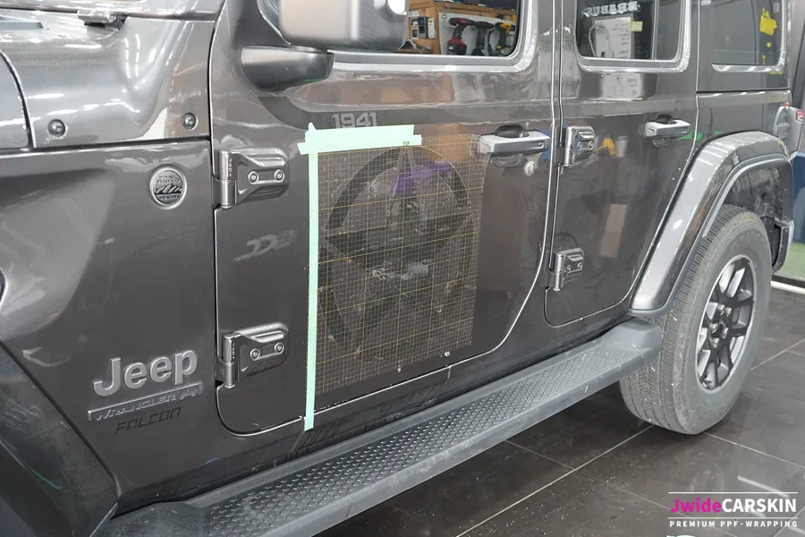 Jeep Wranglerのカーラッピング事例｜費用目安・仕上がり 施工写真 2-1