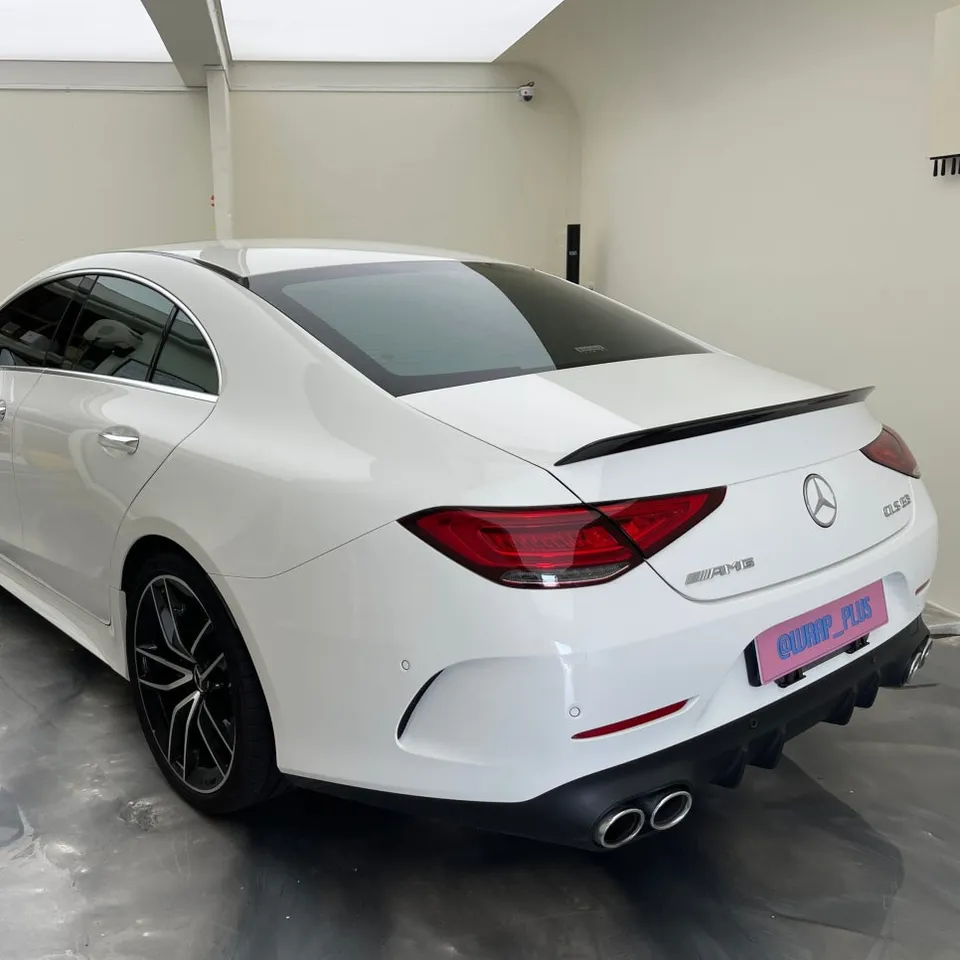 Mercedes-Benz CLSのカーラッピング事例｜サテンブラックの高級感 施工写真 1-1