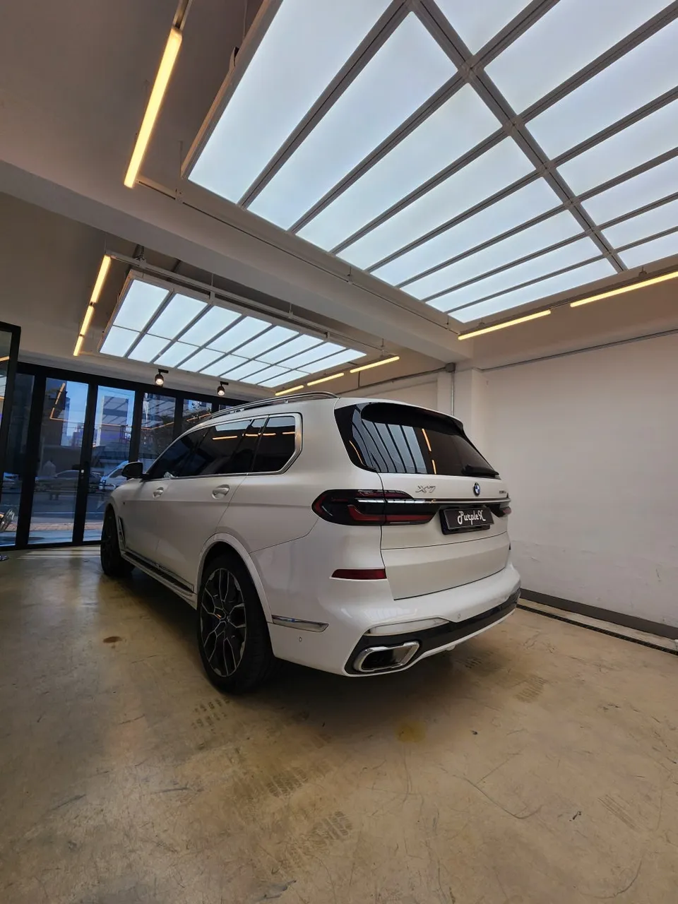 BMW X7のPPF施工事例|費用目安と仕上がり 施工写真 3-1