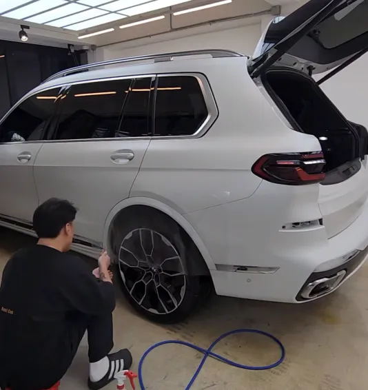BMW X7のPPF施工事例|費用目安と仕上がり 施工写真 3-2