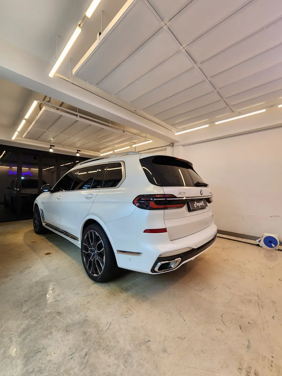 BMW X7のPPF施工事例|費用目安と仕上がり 施工写真 2-3