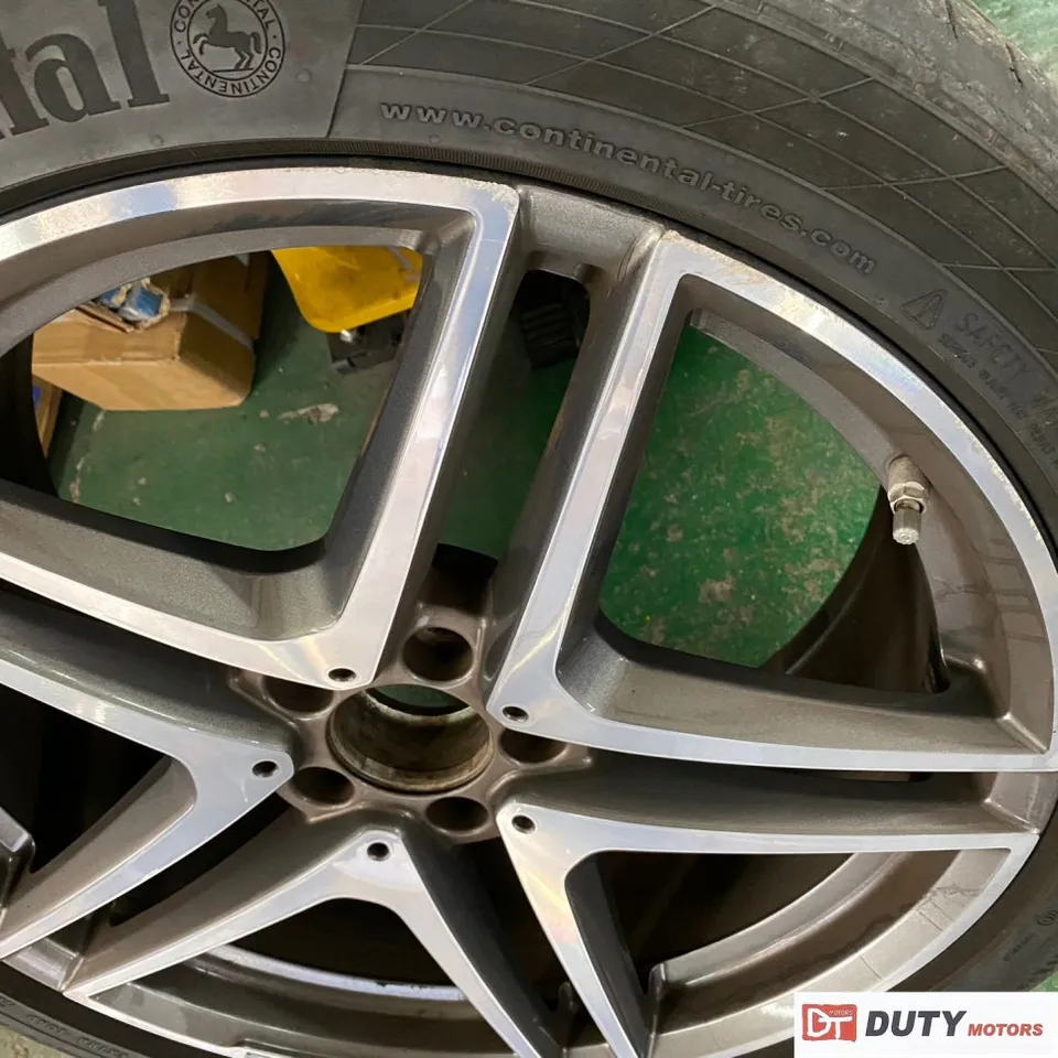 Mercedes-Benz S63 AMG wheel repair - Mercedes-Benz S63 AMG Wheel Repair Review - Curb Rash Fix photo 4