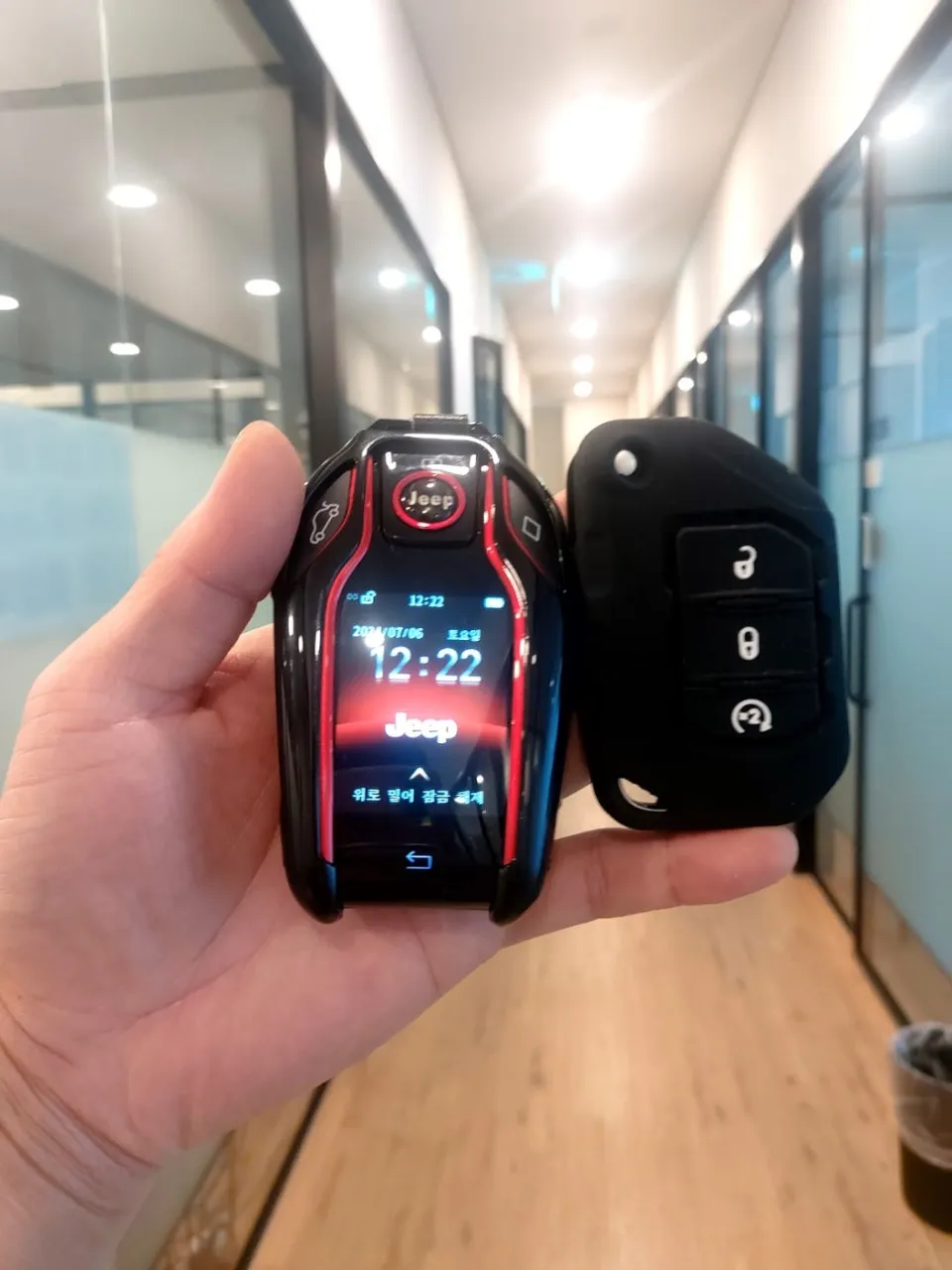 Jeep Wrangler oem options - Jeep Wrangler OEM Options Review: Folding Key Upgrade Cost photo 5