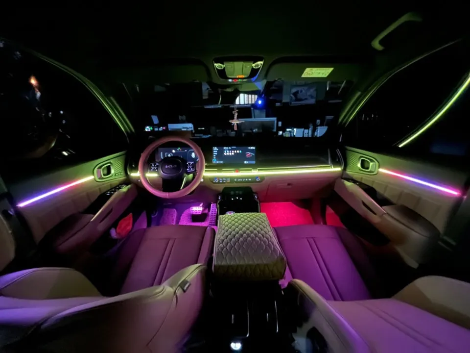 Kia Sorento MQ4 Ambient Lighting Review — Enhanced Interior Mood photo 2