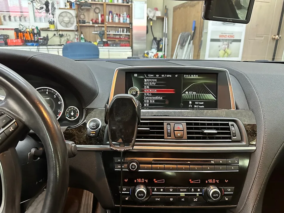 BMW 6 Series surround view camera - BMW 6 Series Surround View Camera Review: Cost & Results photo 4