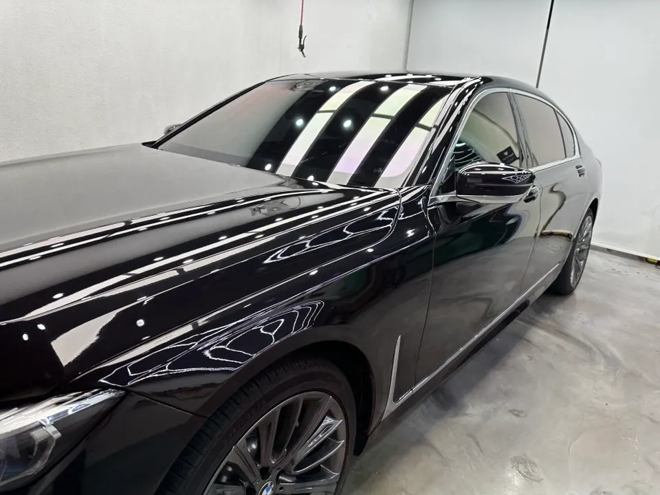 BMW 7 Seriesのガラスコーティング事例|費用目安・仕上がり 施工写真 3-3