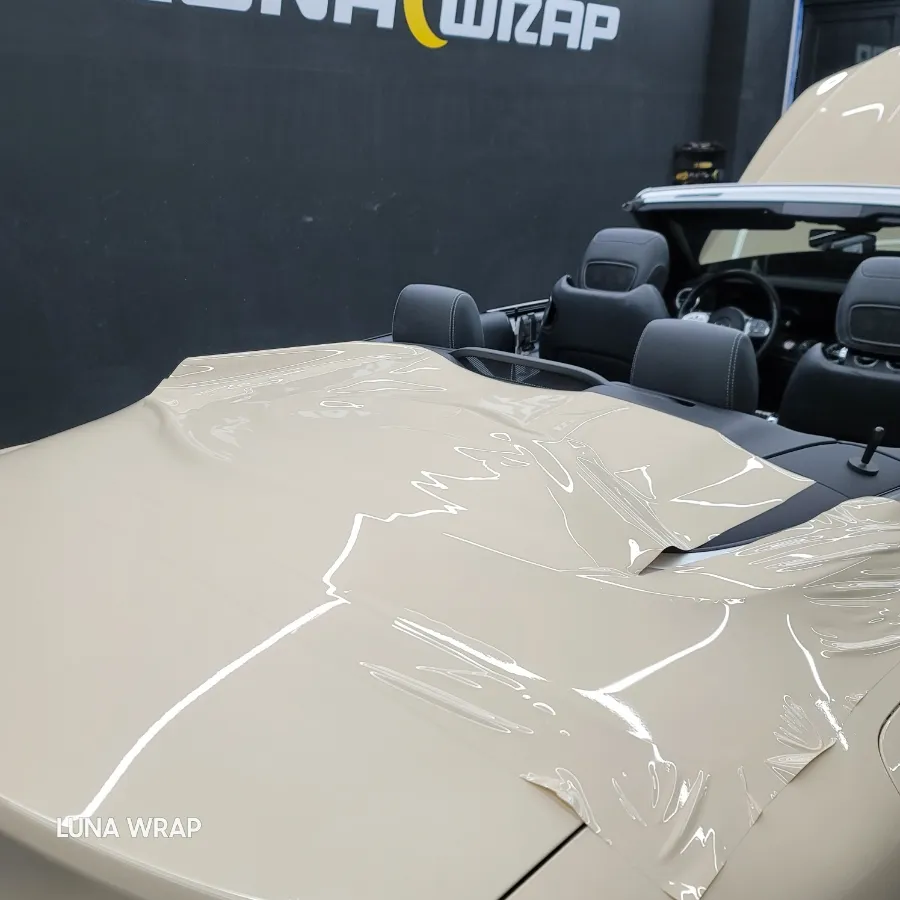 Mercedes-Benz Eクラス カブリオレのカーラッピング事例｜費用目安・仕上がり 施工写真 3-3