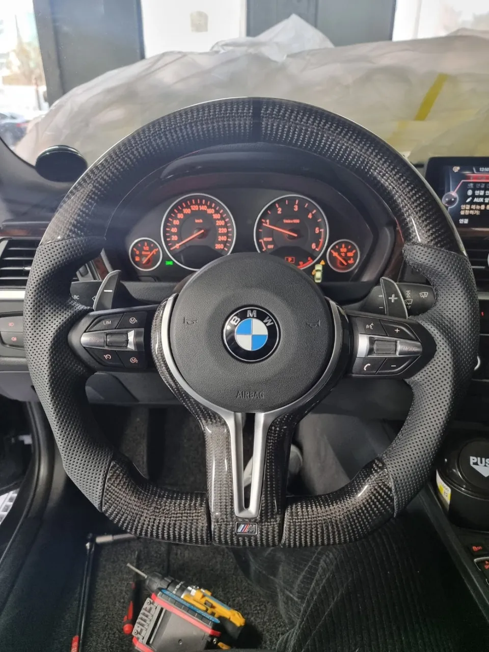 BMW 3 Series G20 steering wheel - BMW 3 Series G20 Steering Wheel Customization Review photo 6
