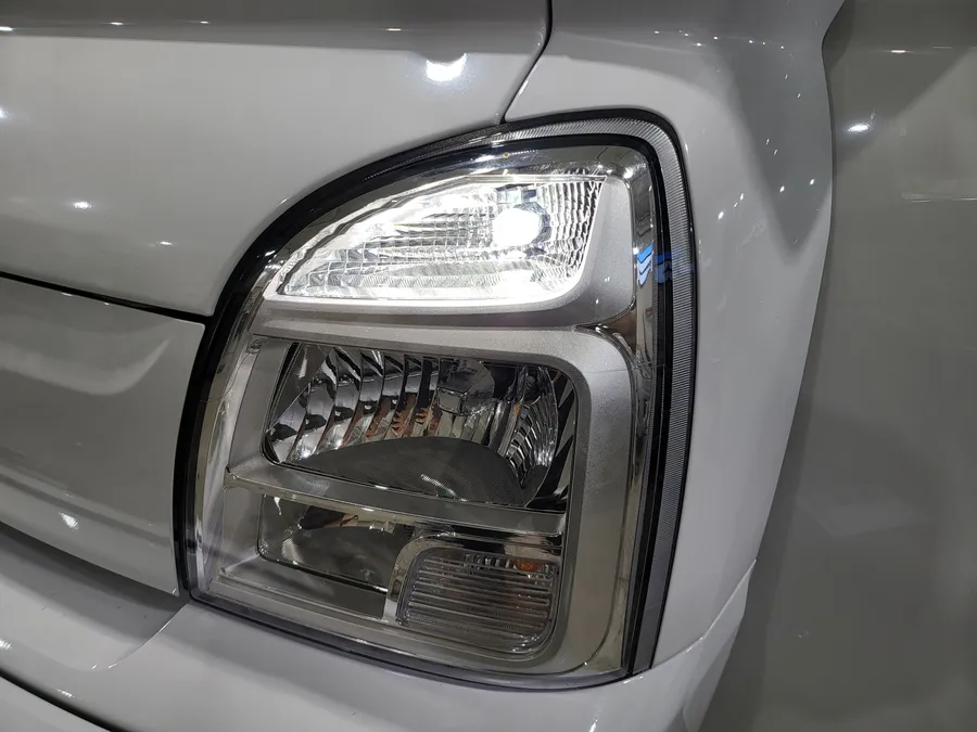Hyundai Porter 2 lighting upgrade - Hyundai Porter 2 Lighting Upgrade Review — Enhanced Visibility photo 5