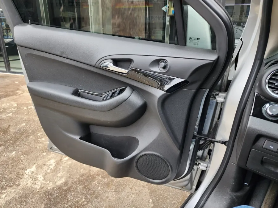 Chevrolet Orlandoのカーオーディオ施工事例 施工写真 3-2