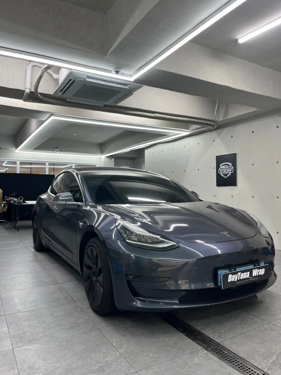 Tesla Model 3 chrome delete - Tesla Model 3 Chrome Delete Review — Sleek Blackout Trim photo 4