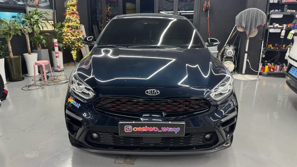 Kia K3 GTのカーラッピング事例|費用目安・仕上がり 施工写真 3-2