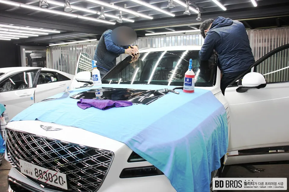 Hyundai GV80 カーフィルム施工事例|費用目安と仕上がり 施工写真 2-3