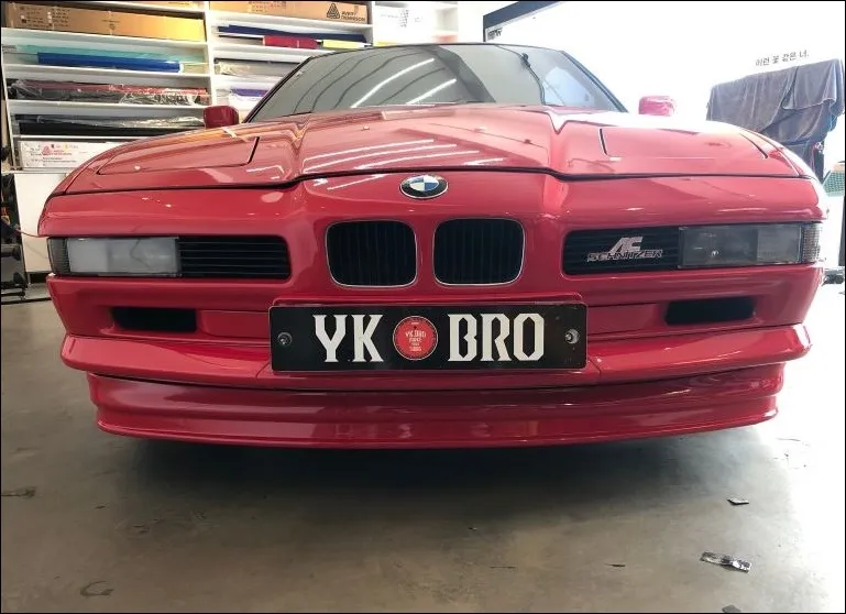 BMW 8 Seriesのカーラッピング事例|費用目安・仕上がり 施工写真 4-2