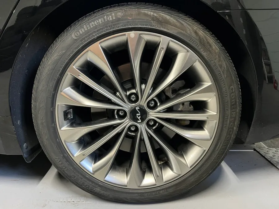 Kia K900 - Kia K900 Tire Upgrade: Hankook Ventus S - 19-Inch photo 4
