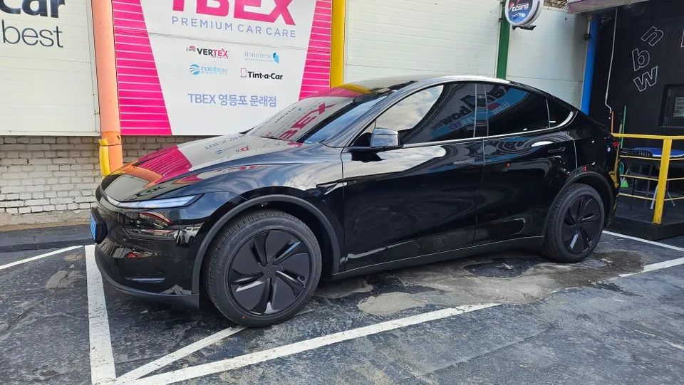 Tesla Model Y PPF施工事例|費用目安と仕上がり 施工写真 2-2