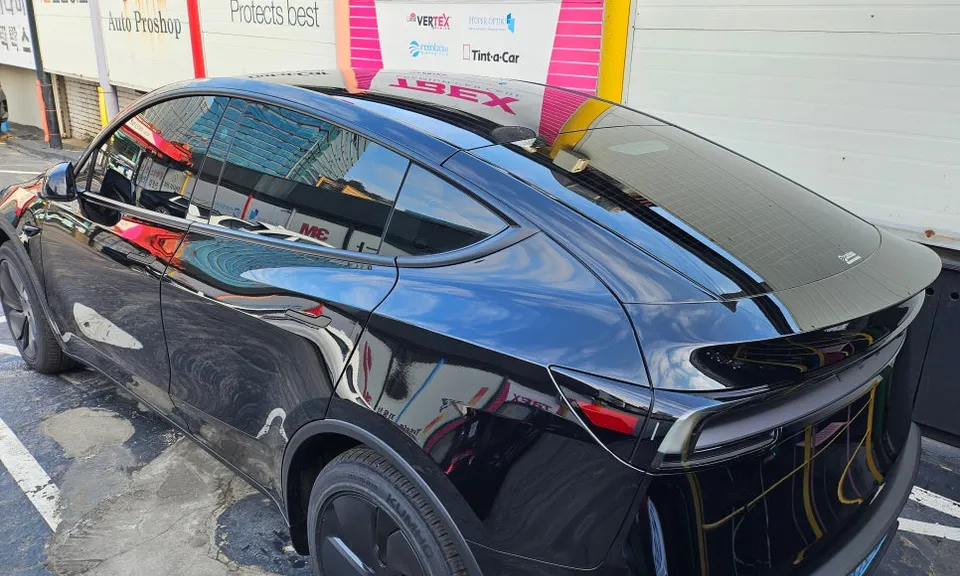 Tesla Model Y PPF施工事例|費用目安と仕上がり 施工写真 2-3