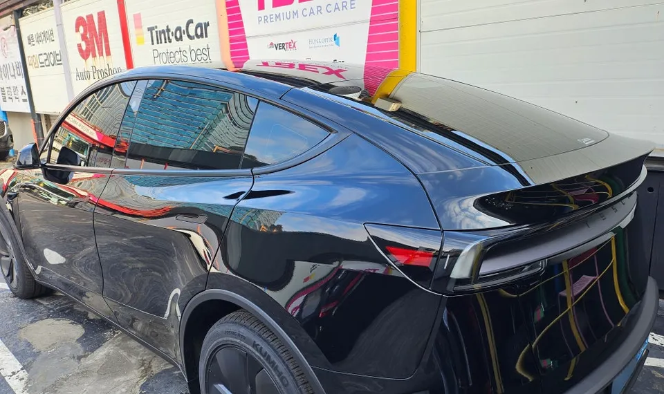 Tesla Model Y PPF施工事例|費用目安と仕上がり 施工写真 3-3