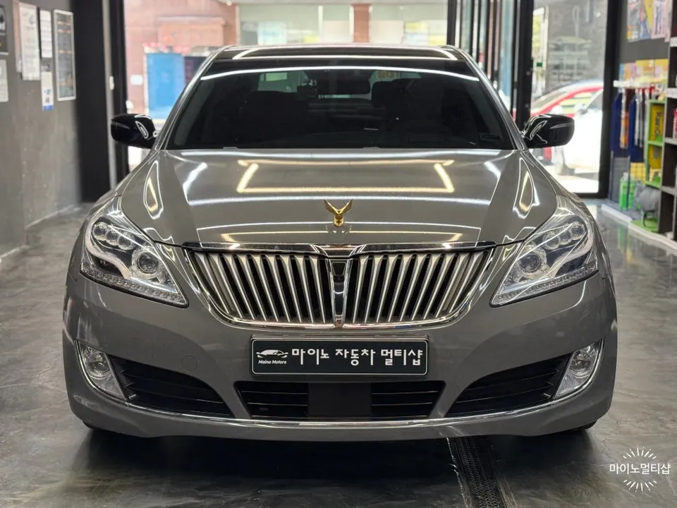 Hyundai Equusのドライブレコーダー取付事例 施工写真 1-1