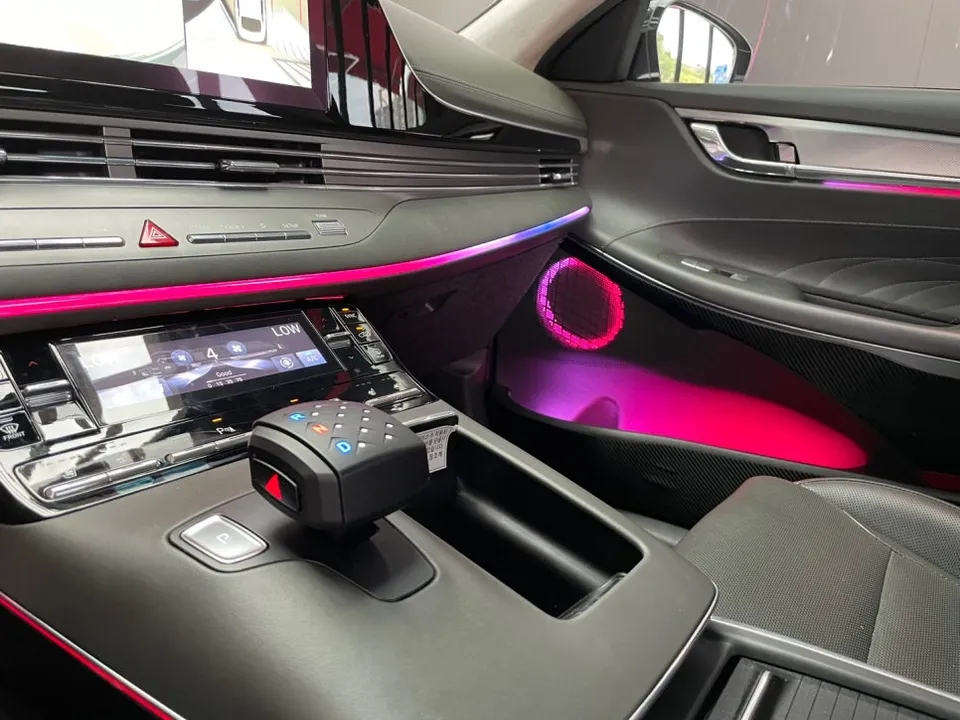 Hyundai Azera ambient lighting - Hyundai Azera Ambient Lighting Review: Before & After photo 5