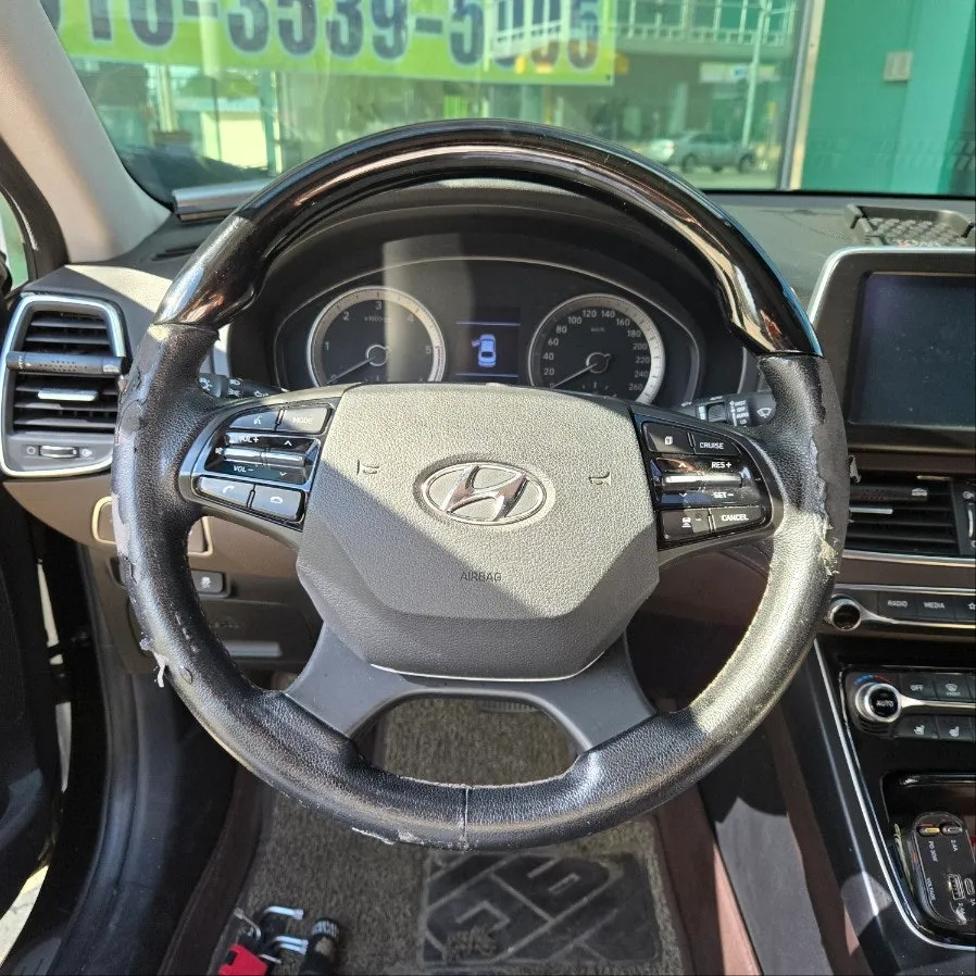 Hyundai Grandeur IG Steering Wheel Customization Review photo 2
