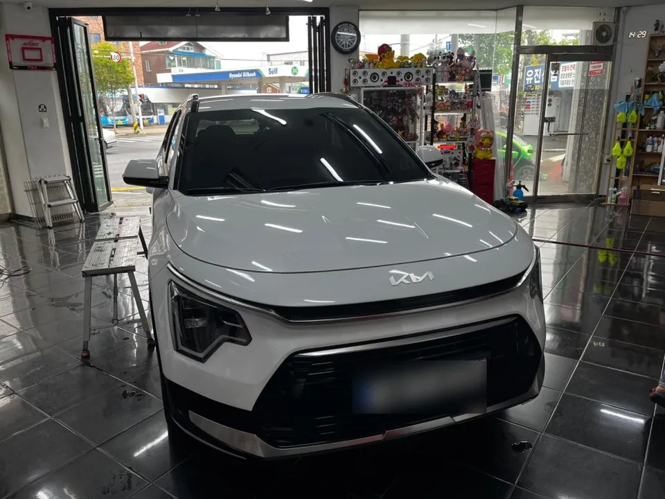 Kia Niro PPF Roof Wrap Review — Before & After photo 2