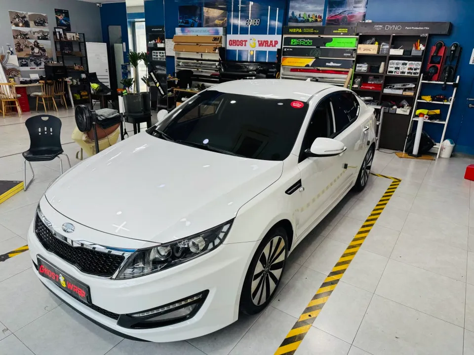 Kia K5のカーラッピング事例|費用目安・仕上がり 施工写真 2-1