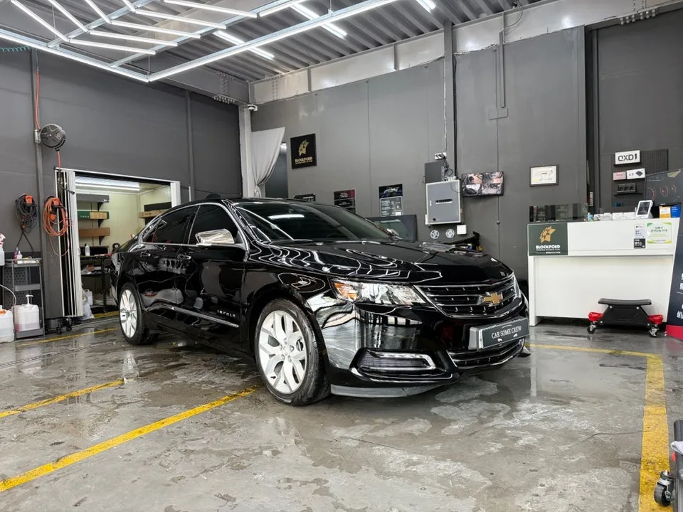 Chevrolet Impalaのガラスコーティング事例 施工写真 1-1