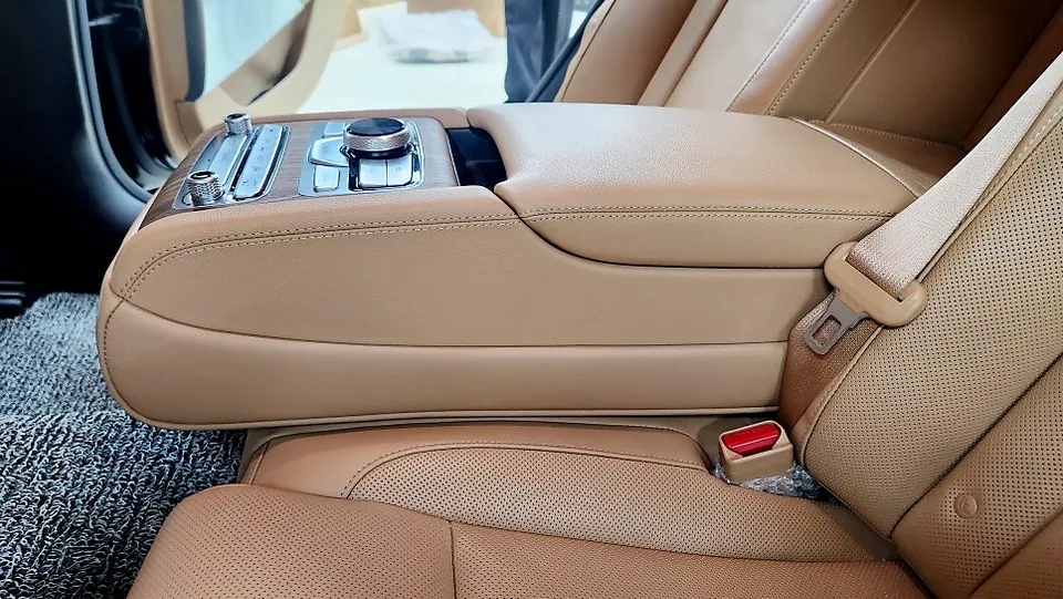 Kia K900 seat ventilation - Kia K900 Seat Ventilation & Heating Upgrade Review photo 5