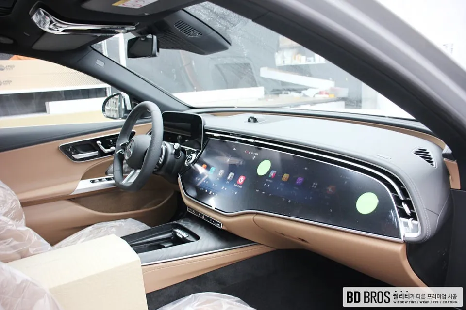 Mercedes-Benz E-Class W213 new car package - Mercedes-Benz E-Class W213 New Car Package Review photo 3