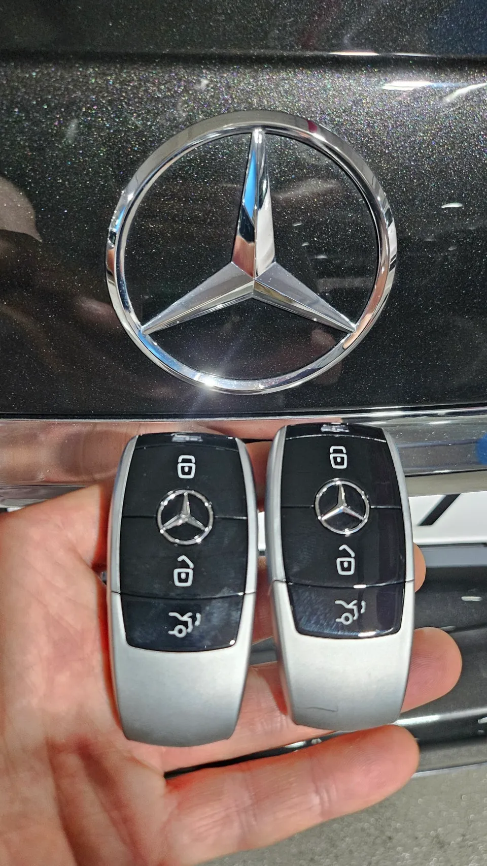 Mercedes-Benz E-Class oem options installation result