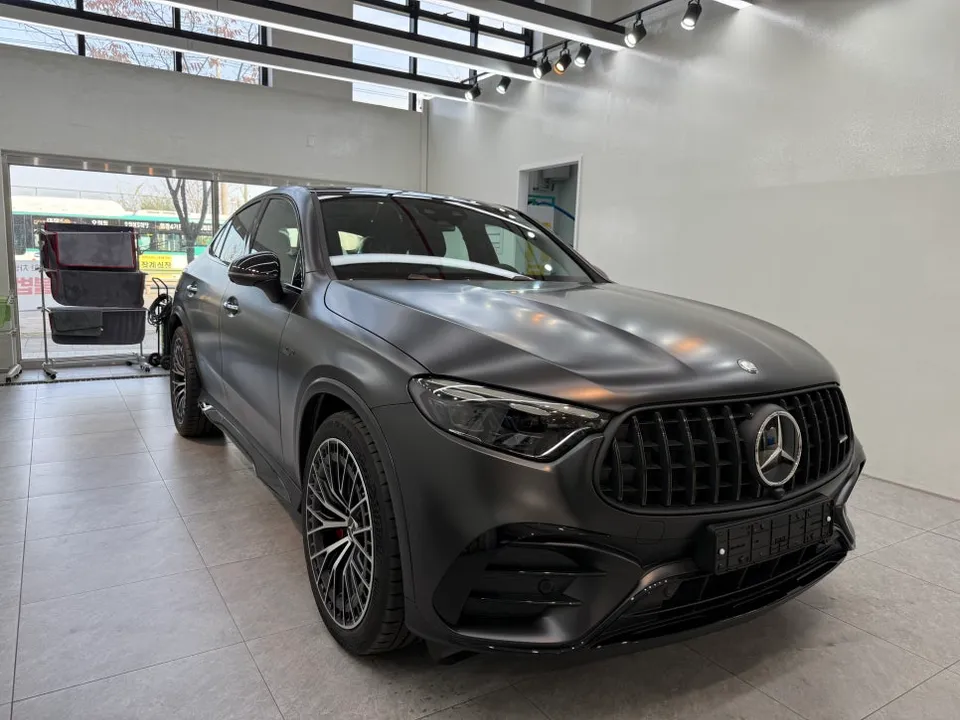 Mercedes-Benz GLC 43 AMGのPPF施工事例：無塗装保護フィルムで美しさを守る 施工写真 3-1