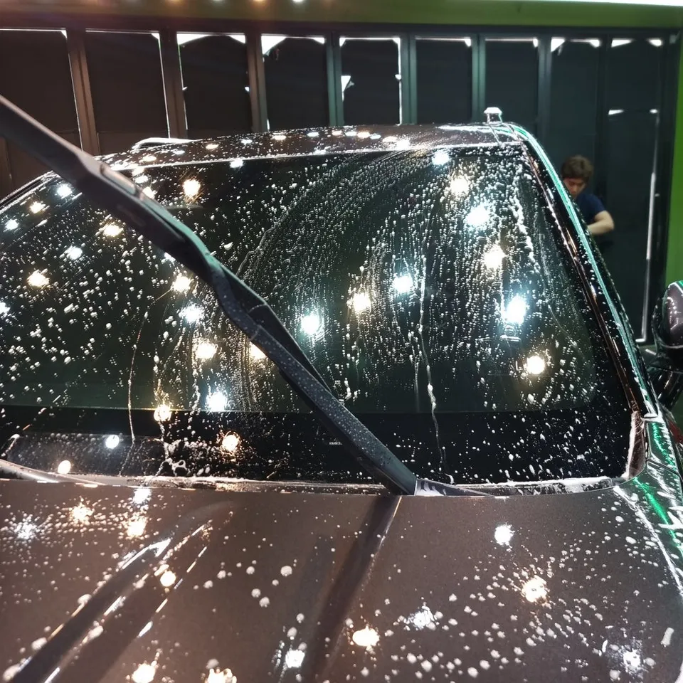 Kia Carnival PPF施工事例|費用目安と仕上がり 施工写真 2-1