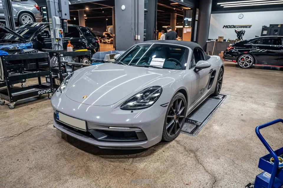 Porsche 718 Boxster GTS exhaust upgrade installation result