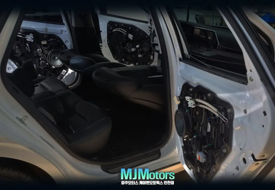 Hyundai Azera Ambient Lighting Review — Enhanced Interior LED Moo photo 2