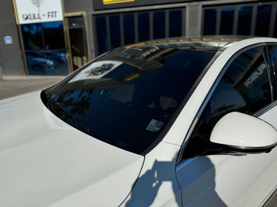 Mercedes-Benz Eクラス PPF施工事例|費用目安・仕上がり 施工写真 1-1