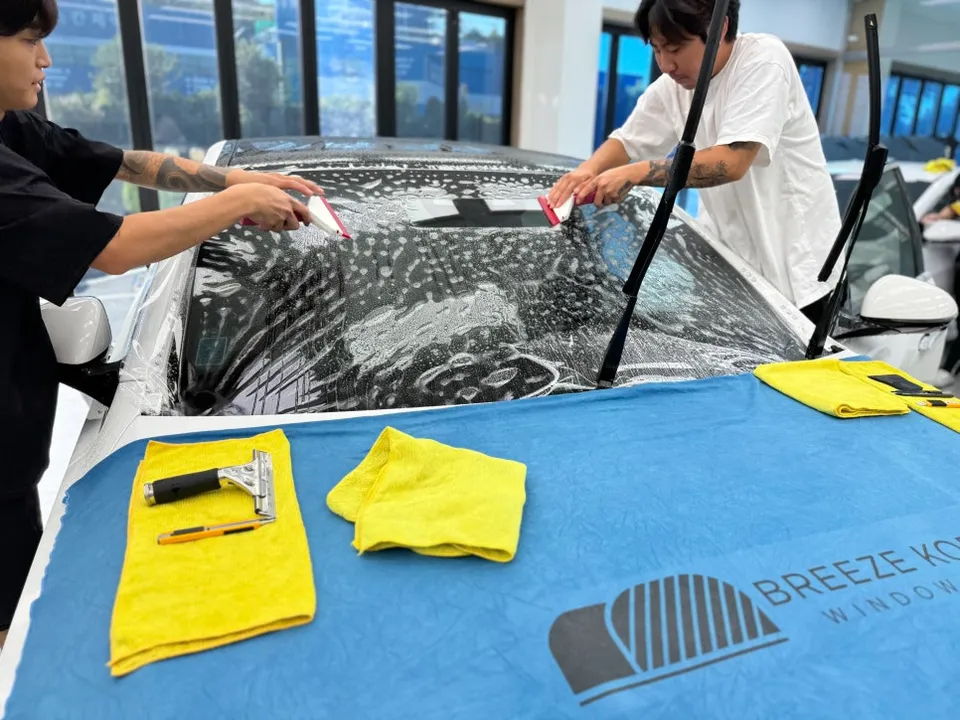 Mercedes-Benz Eクラス PPF施工事例|費用目安・仕上がり 施工写真 1-3