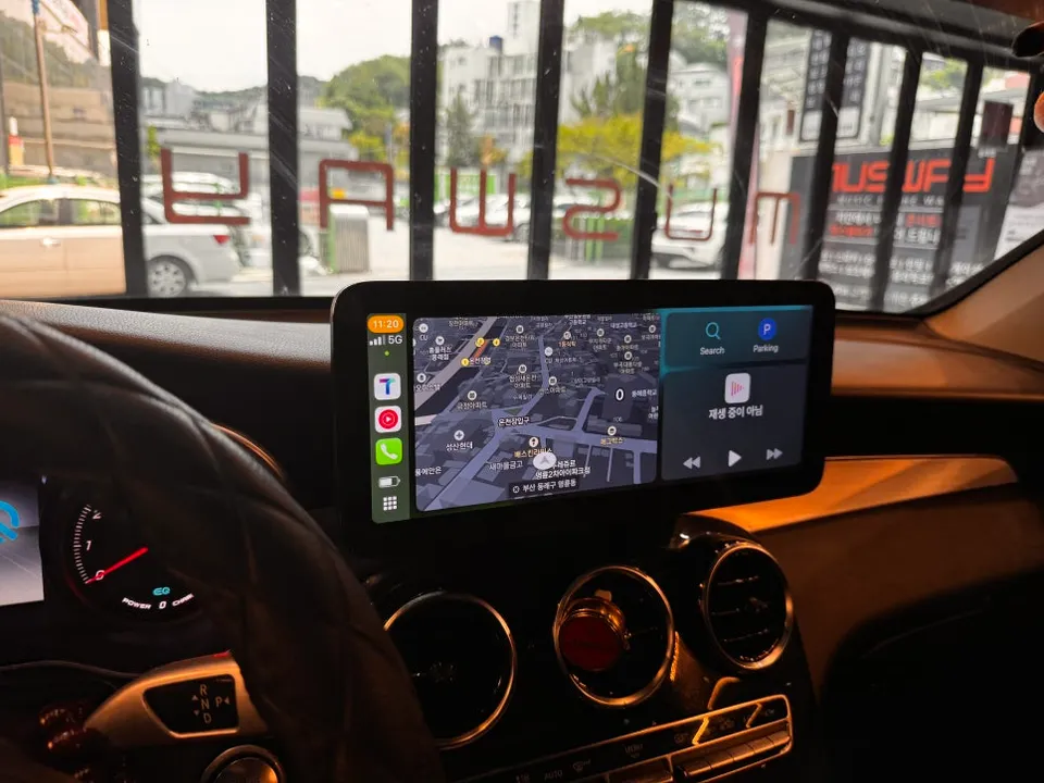 Mercedes-Benz GLC X253のAndroid Auto・CarPlay取付事例 施工写真 2-2