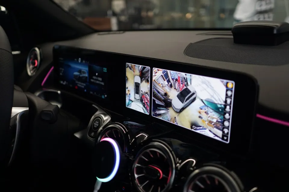 Mercedes-Benz GLB surround view camera - Mercedes-Benz GLB 360 Camera Review: Cost & Results photo 3