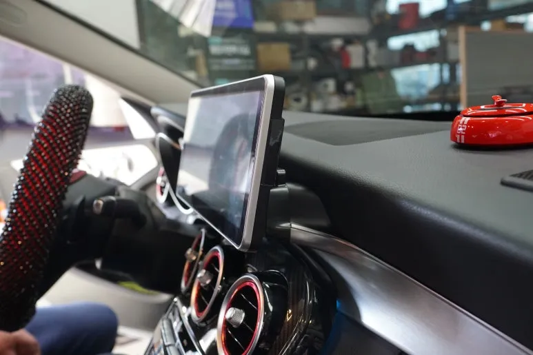 Mercedes-Benz C-Class W205 android head unit - Mercedes-Benz C-Class W205 Android Head Unit Upgrade photo 5