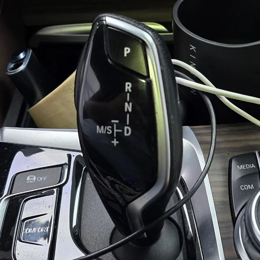 BMW 6 Series GT steering wheel - BMW 6 Series GT Steering Wheel Customization Review photo 4