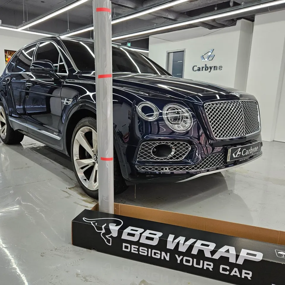 Bentley Bentayga vinyl wrap - Bentley Bentayga High Gloss Vinyl Wrap Review photo 6