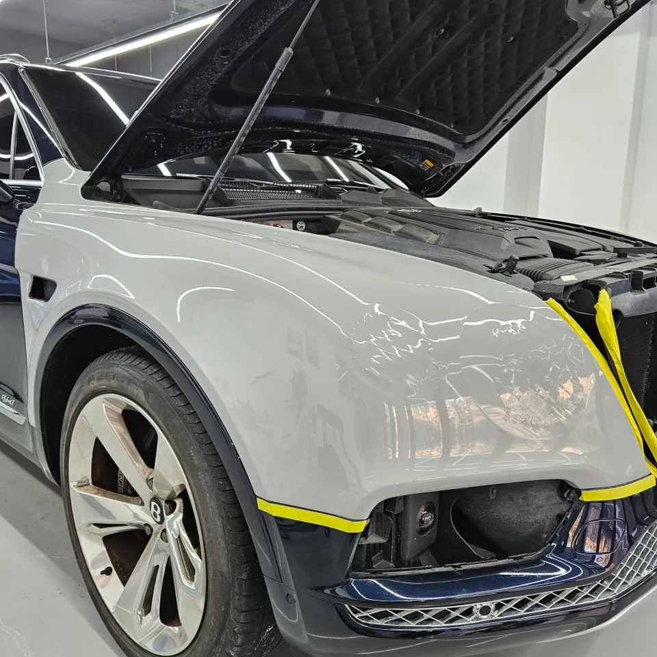 Bentley Bentayga vinyl wrap - Bentley Bentayga High Gloss Vinyl Wrap Review photo 7