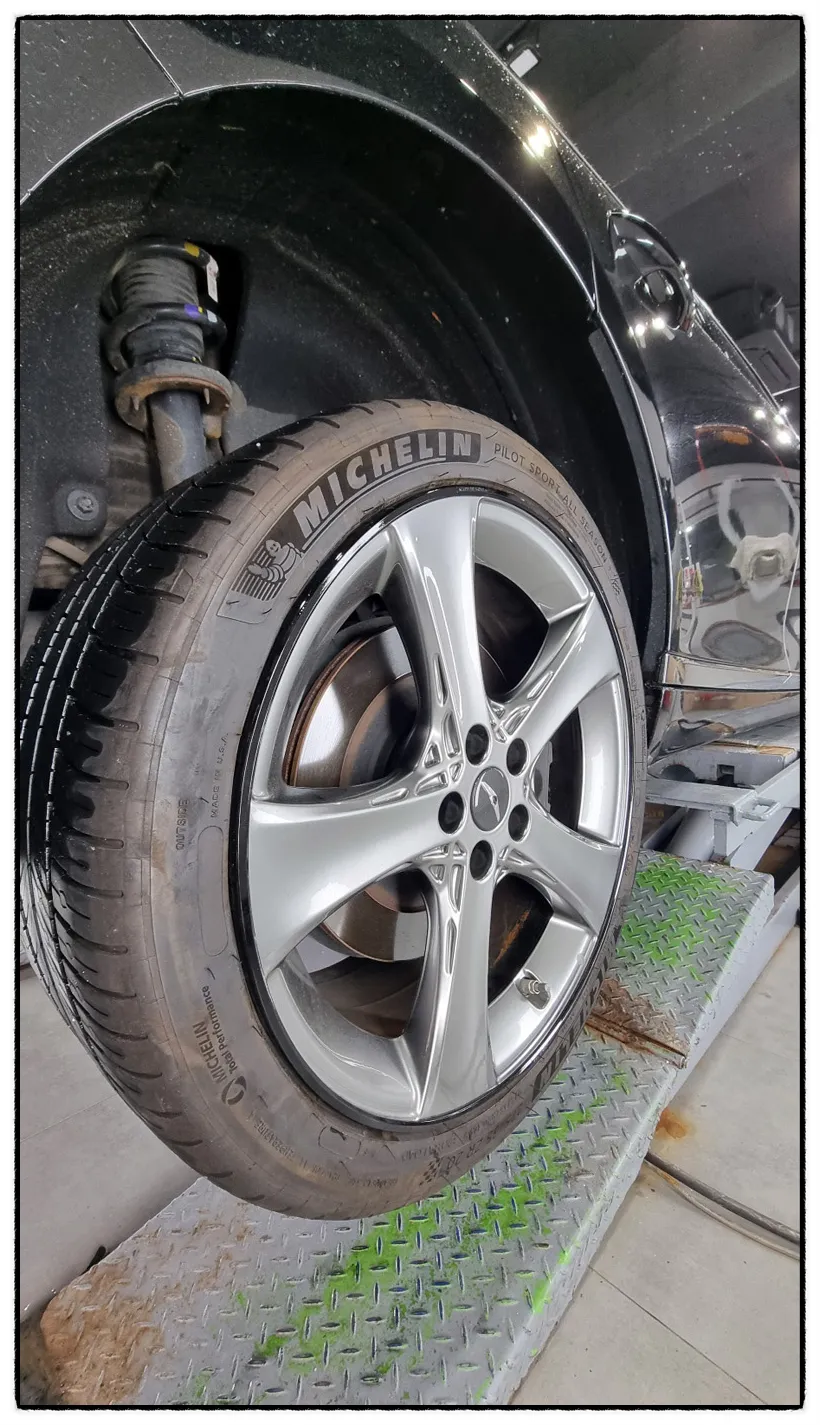 Genesis G80 RG3 wheel repair - Genesis G80 RG3 Wheel Repair & Painting Review photo 4